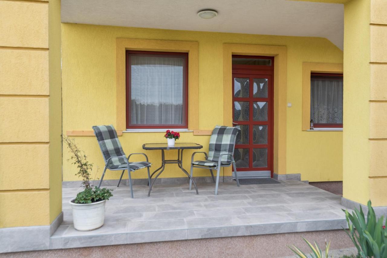 Nemes Apartmanhaz Heviz Ngoại thất bức ảnh
