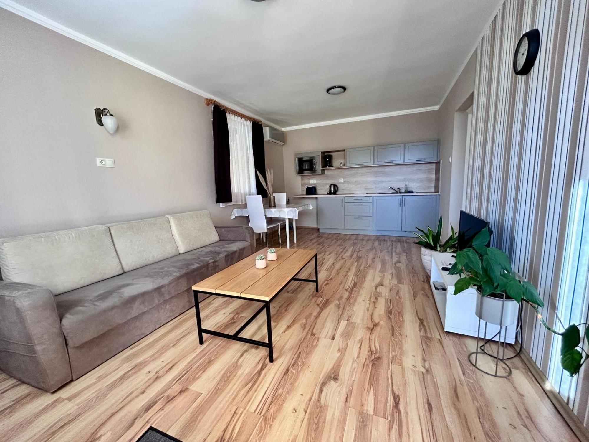 Nemes Apartmanhaz Heviz Ngoại thất bức ảnh