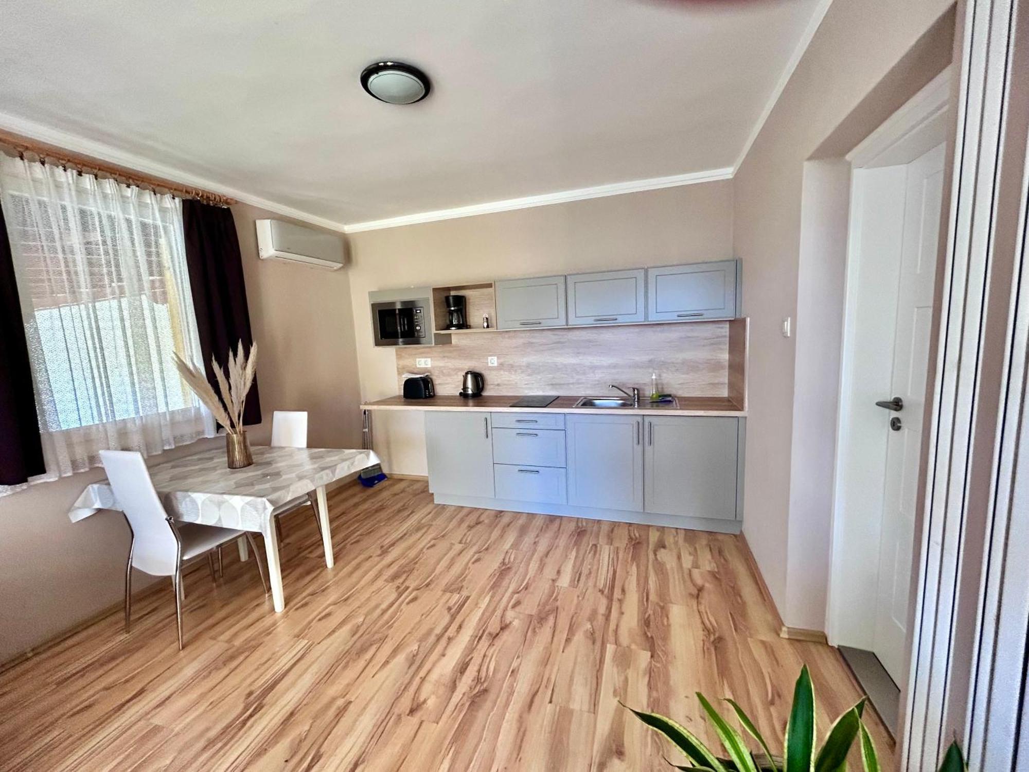Nemes Apartmanhaz Heviz Ngoại thất bức ảnh