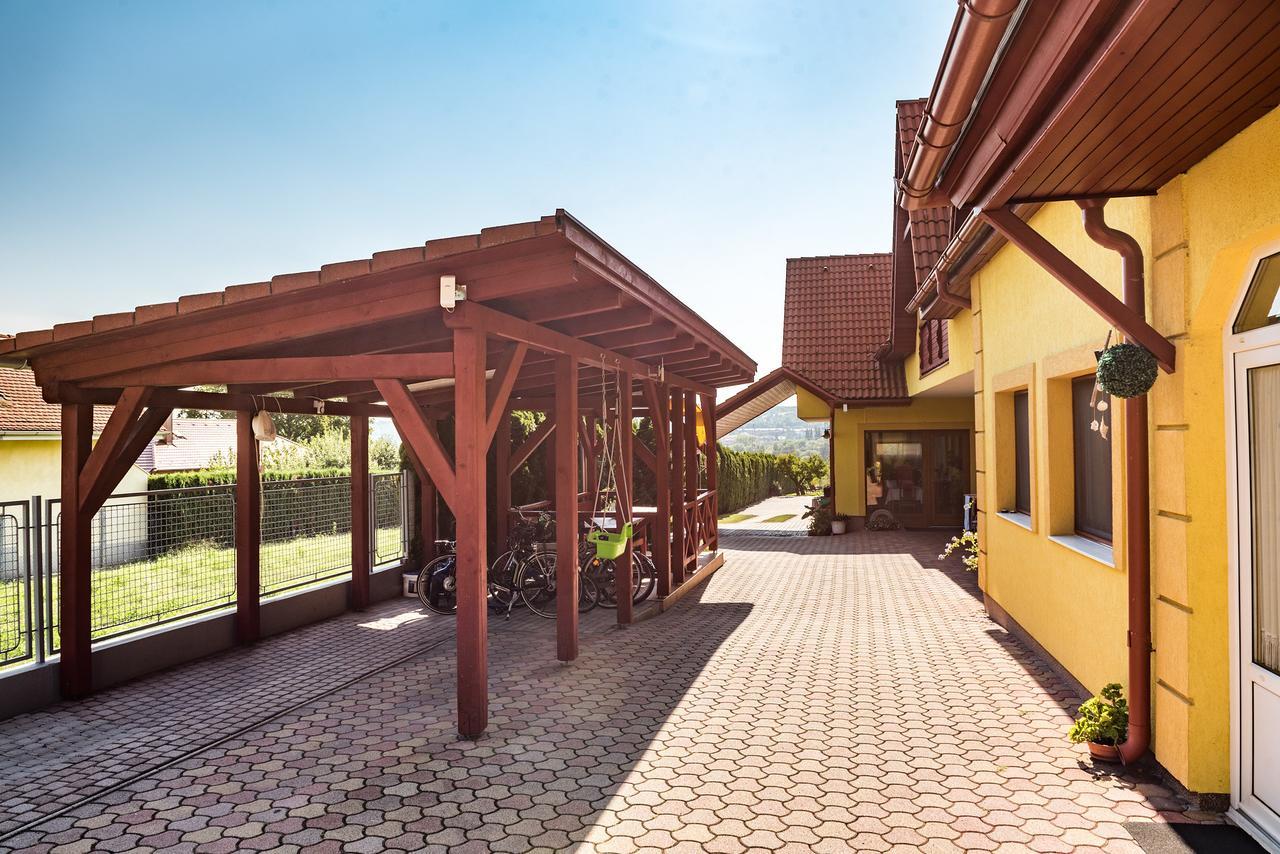 Nemes Apartmanhaz Heviz Ngoại thất bức ảnh
