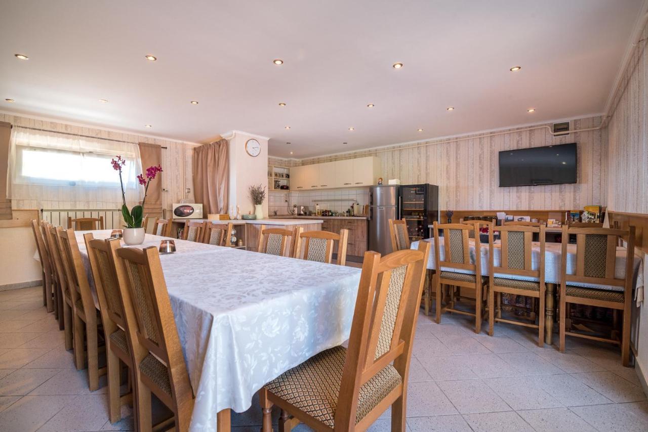 Nemes Apartmanhaz Heviz Ngoại thất bức ảnh